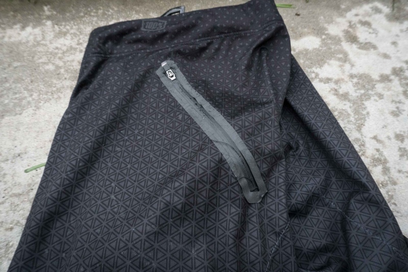 100 hydromatic shorts