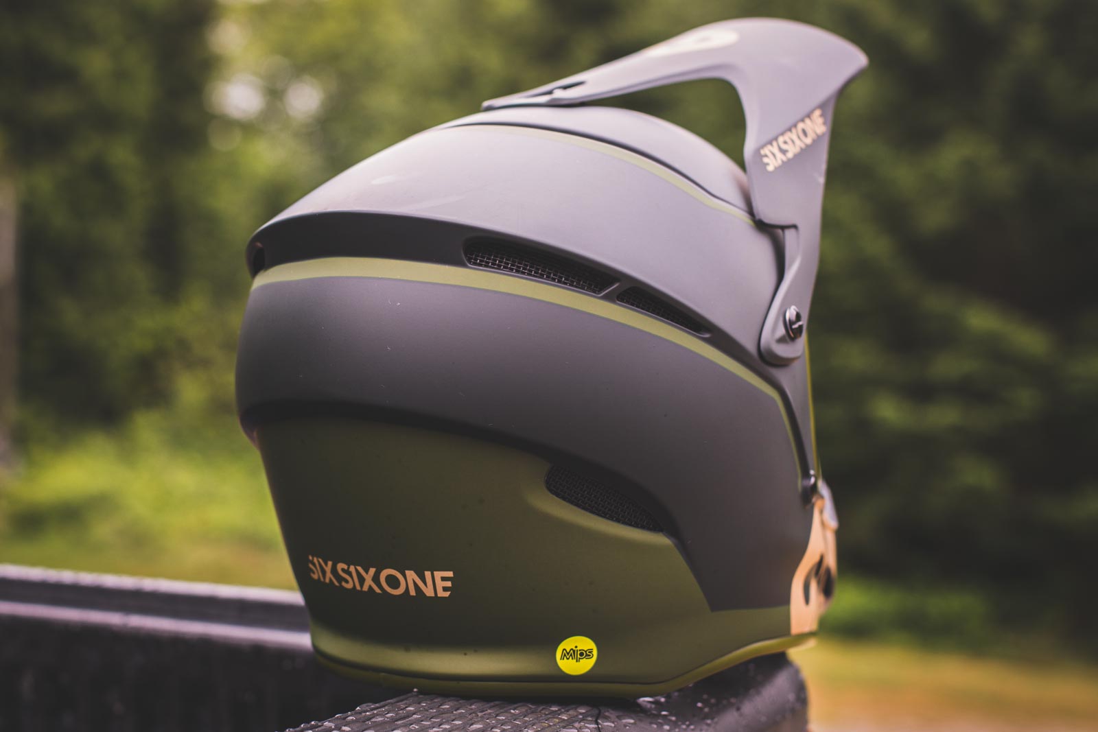 SixSixOne Reset Helmet rear view
