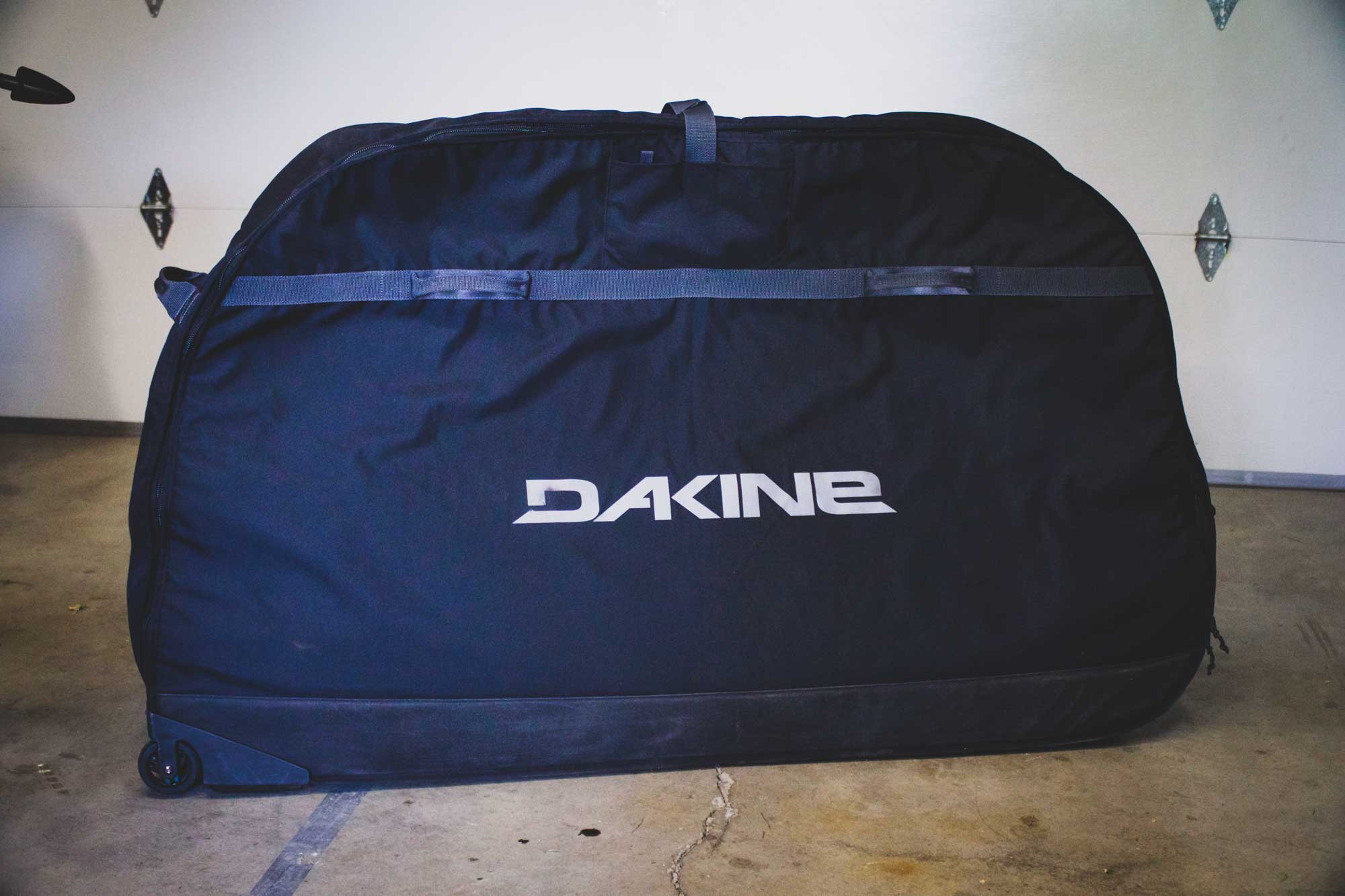 Review: Dakine Bike Roller Bag