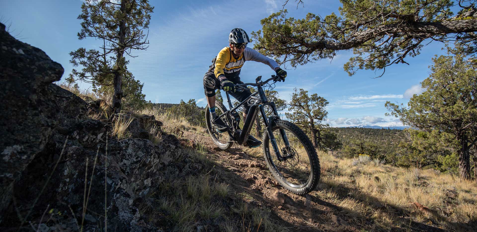 Mondraker Crafty R on a downhill mountain bike trail