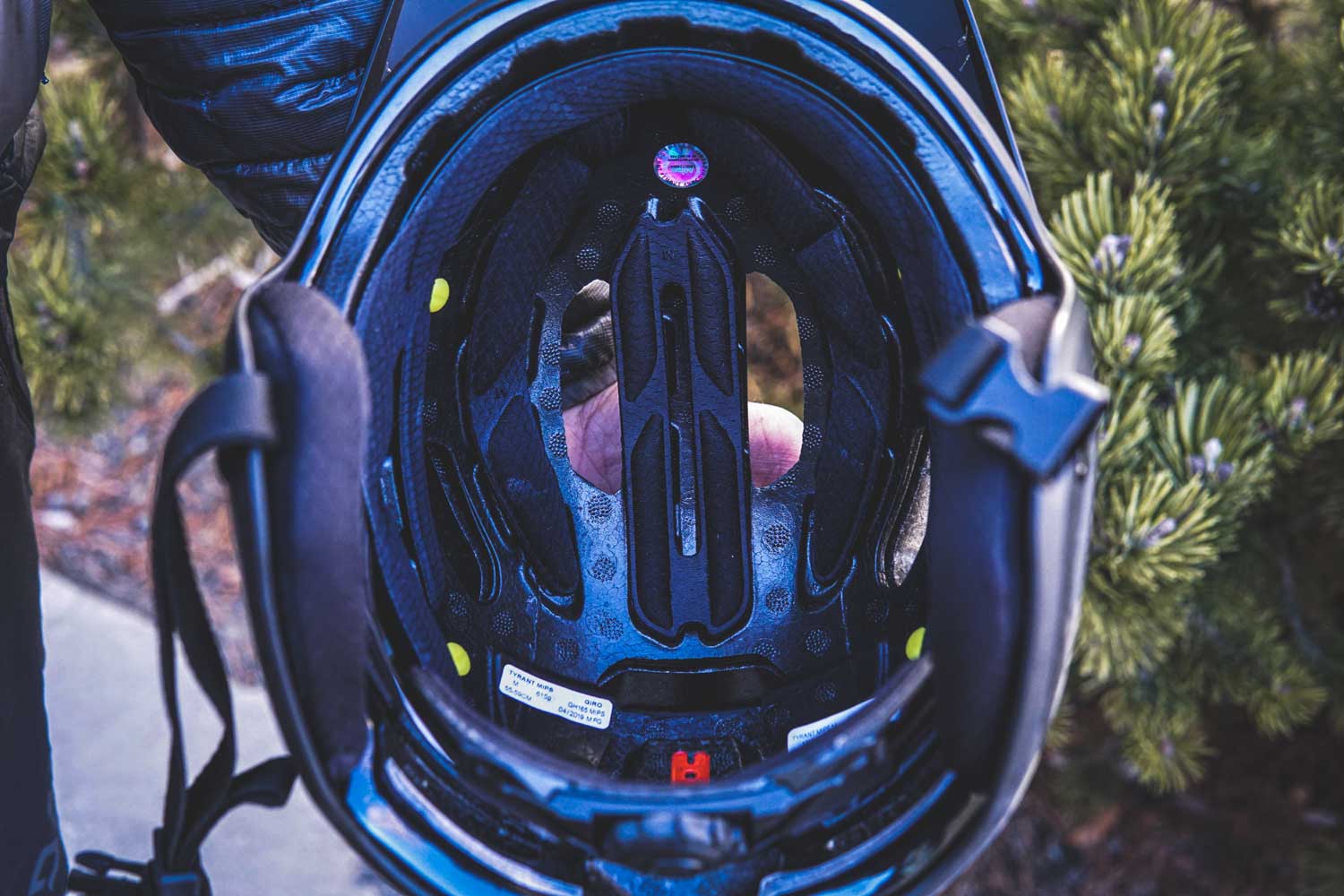 Giro Tyrant MIPS Helmet
