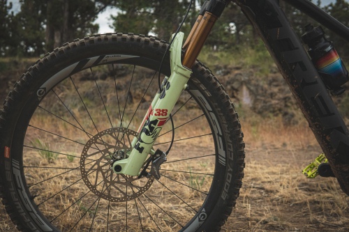 fox 38 fork fender