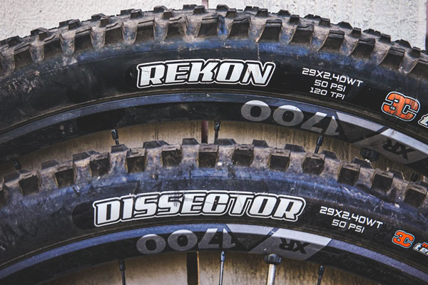 Review: <br>Maxxis Dissector & Rekon combo