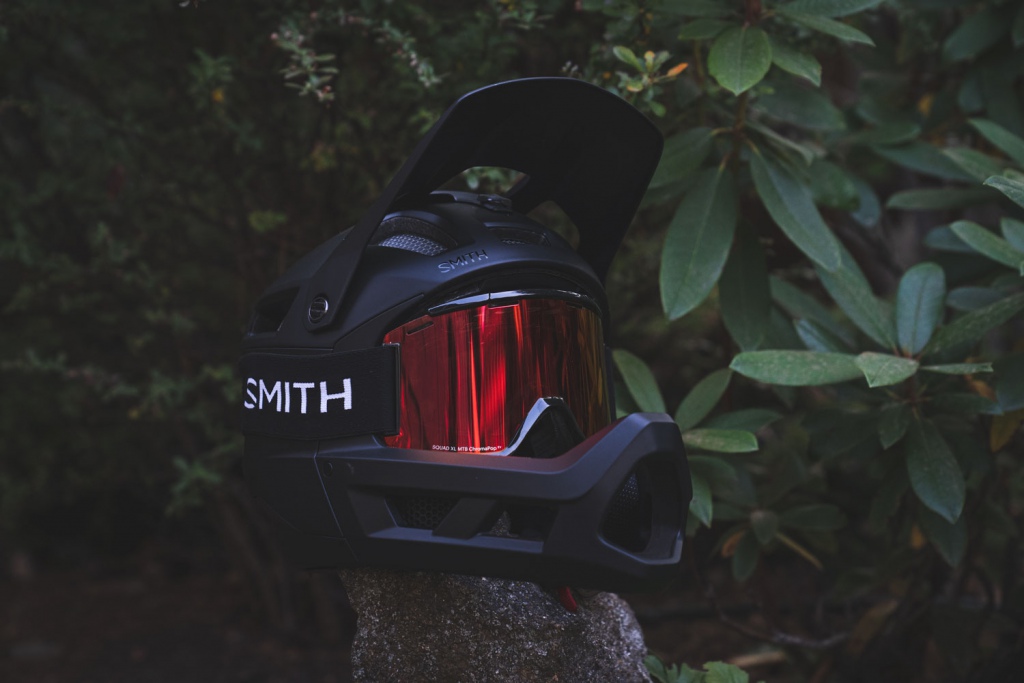 Review Smith Squad XL MTB Chromapop Goggle The Loam Wolf