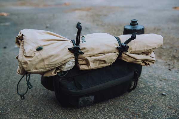 Review: <br>HIGH ABOVE LOOKOUT HIP PACK