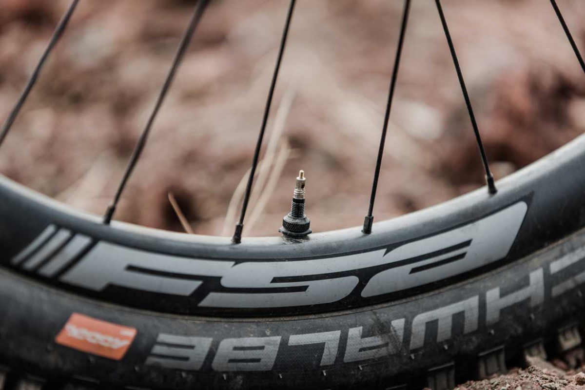 Review: FSA E-MTB Carbon I29 Wheelset | The Loam Wolf