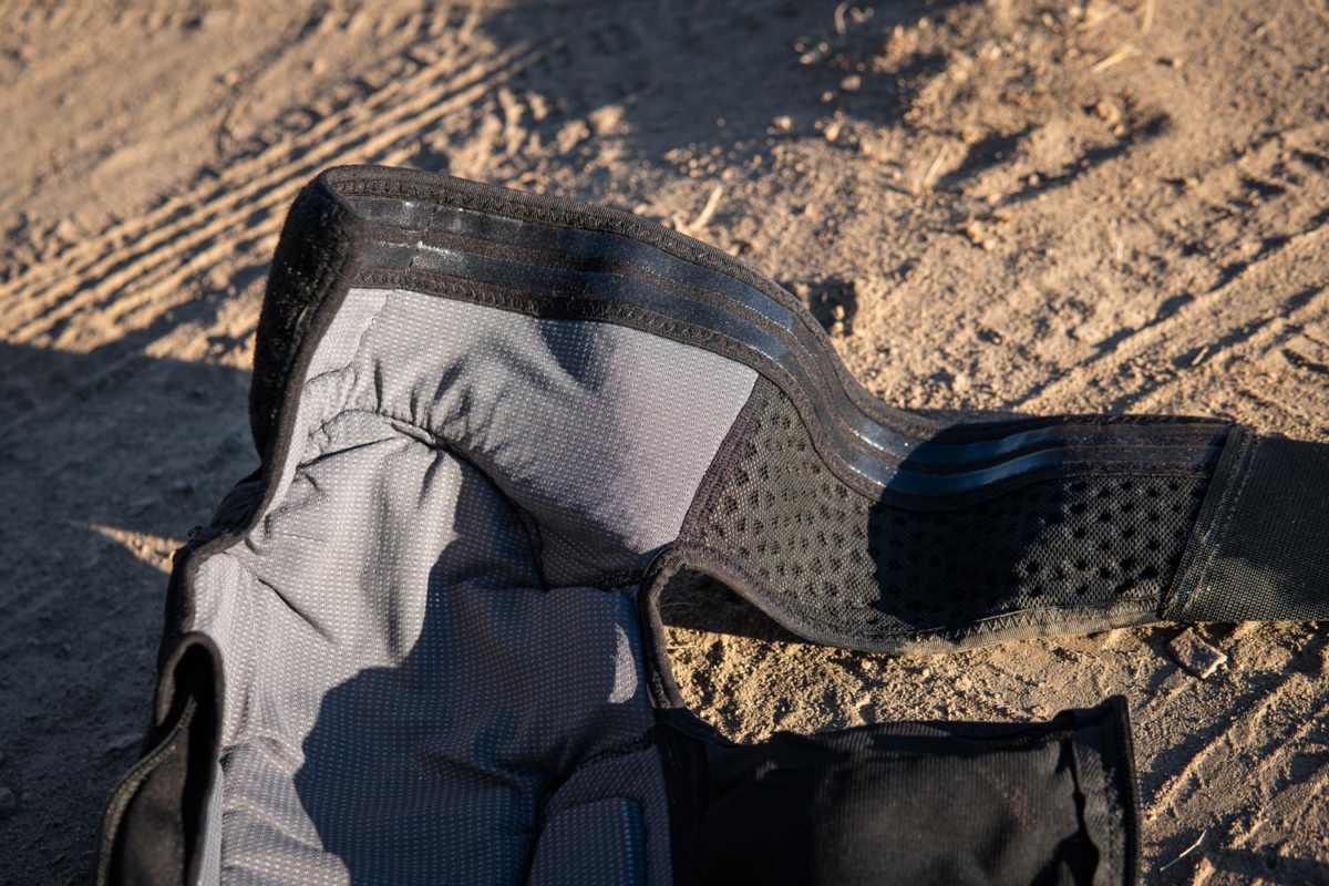 Review GForm ELine Knee Pads The Loam Wolf