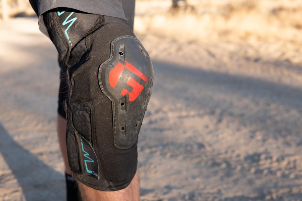 Review GForm ELine Knee Pads The Loam Wolf