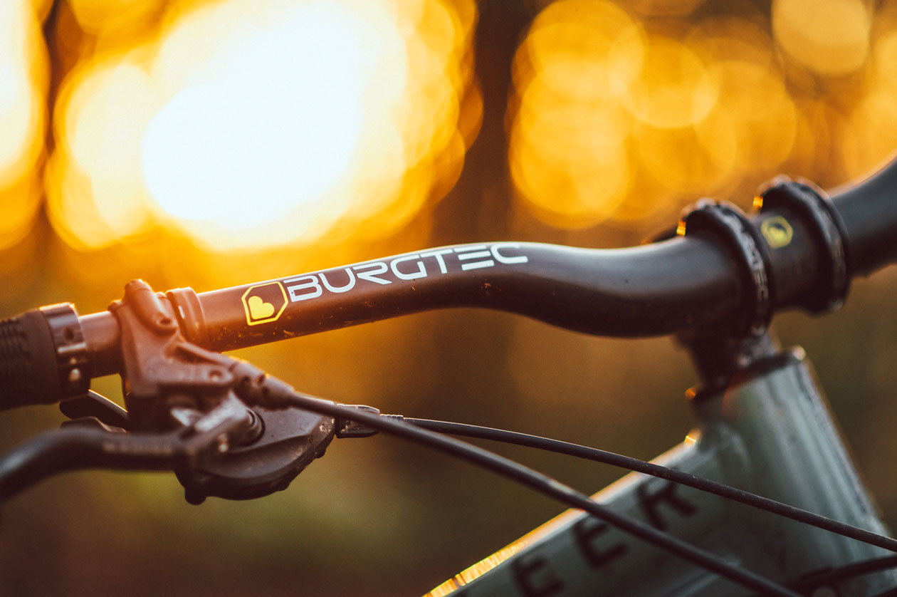 Burget Cockpit - Ride Wide Carbon Enduro Handlebar Review