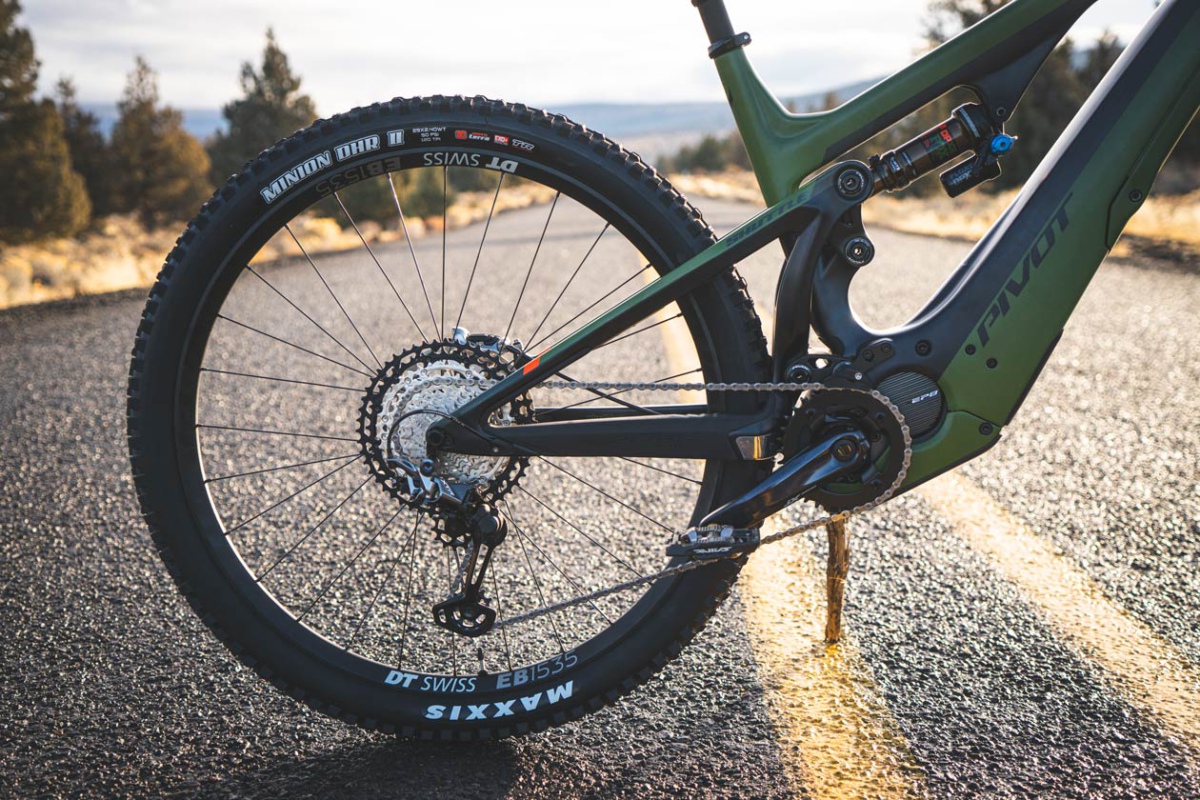 Exclusive First Ride: The All New Pivot Shuttle | The Loam Wolf