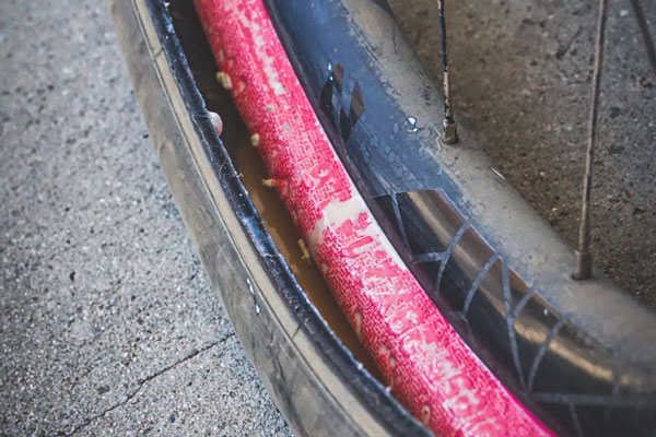 Review: <br>Tannus Armour Tubeless