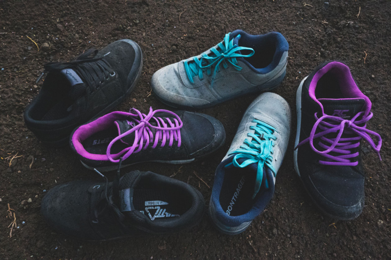 mtn bike shoes flats