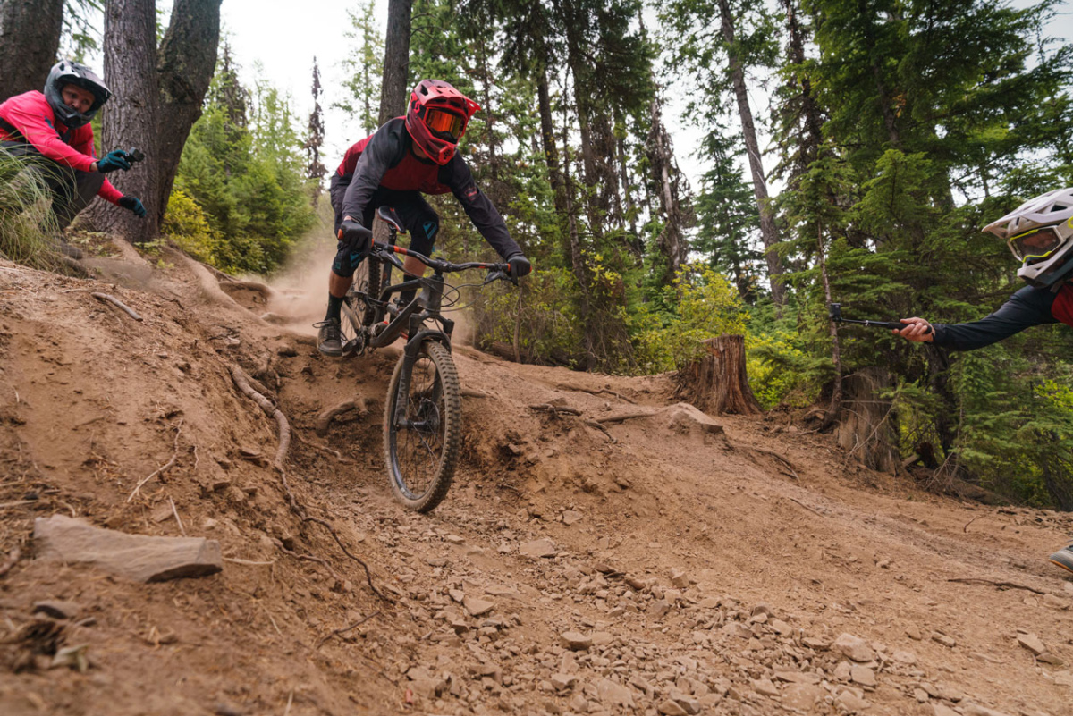 Bike Park Slayer - Canyon Torque CF Review | The Loam Wolf