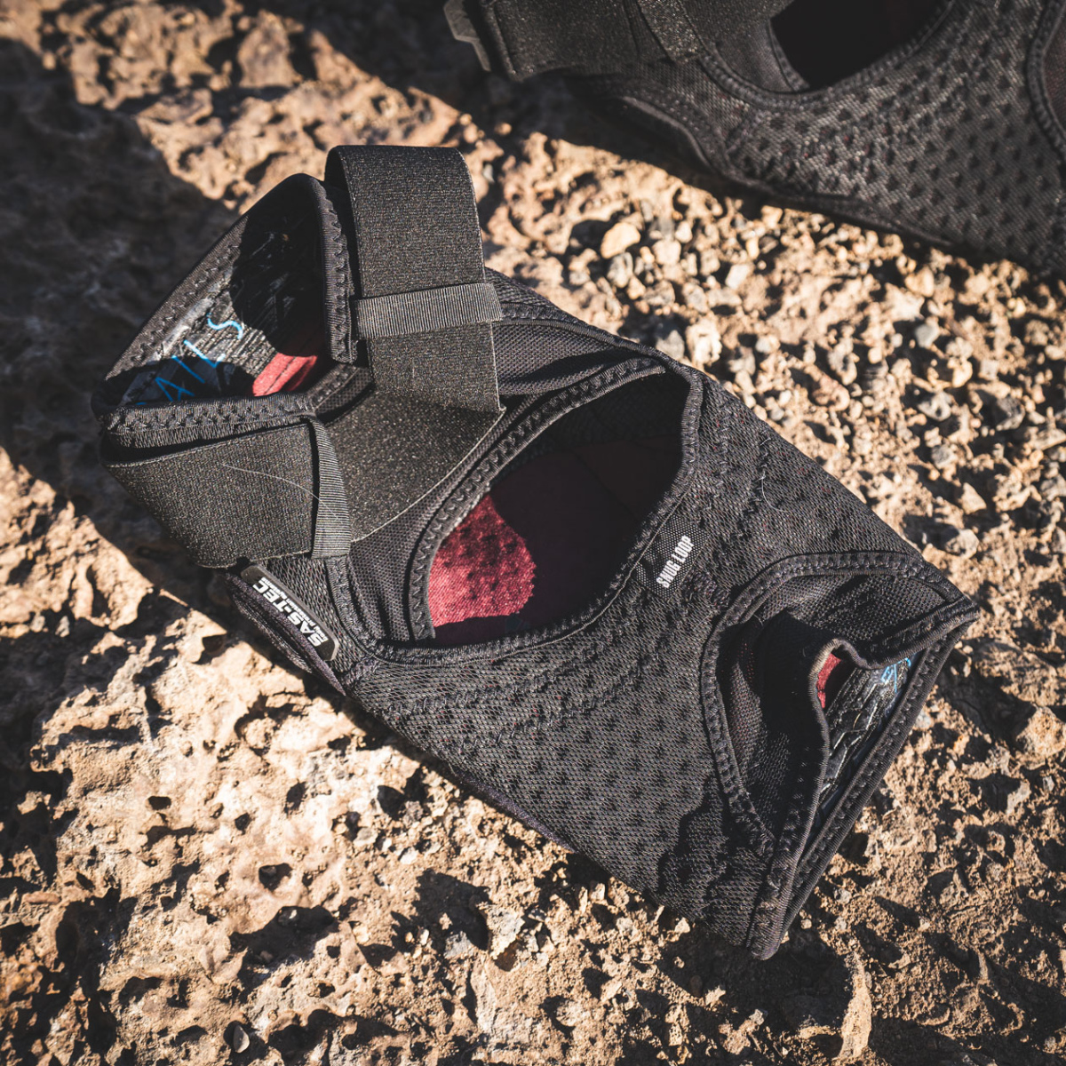 Mountain Bike Knee Pad Roundup Review The Loam Wolf