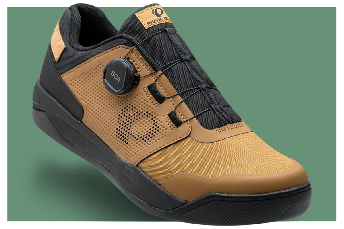 wide clipless mountain bike shoes