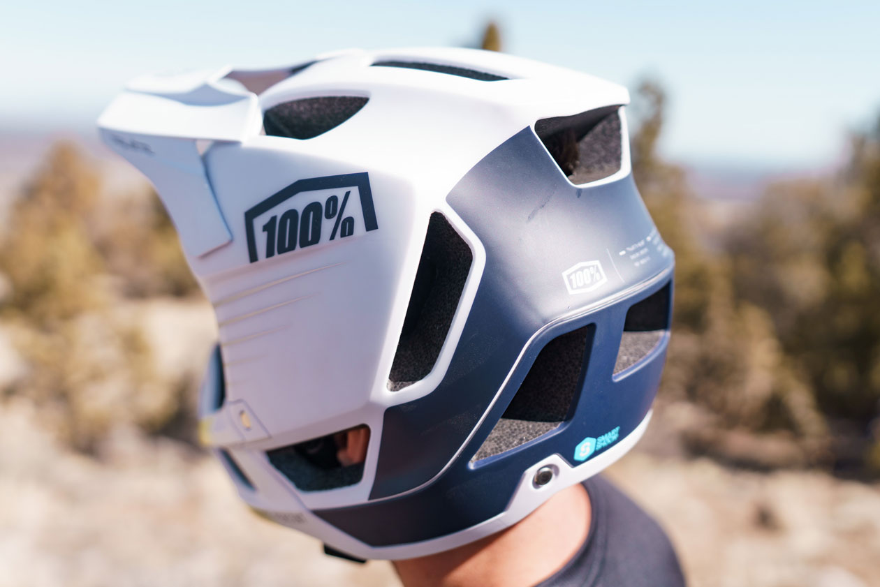 100 trajecta helmet weight