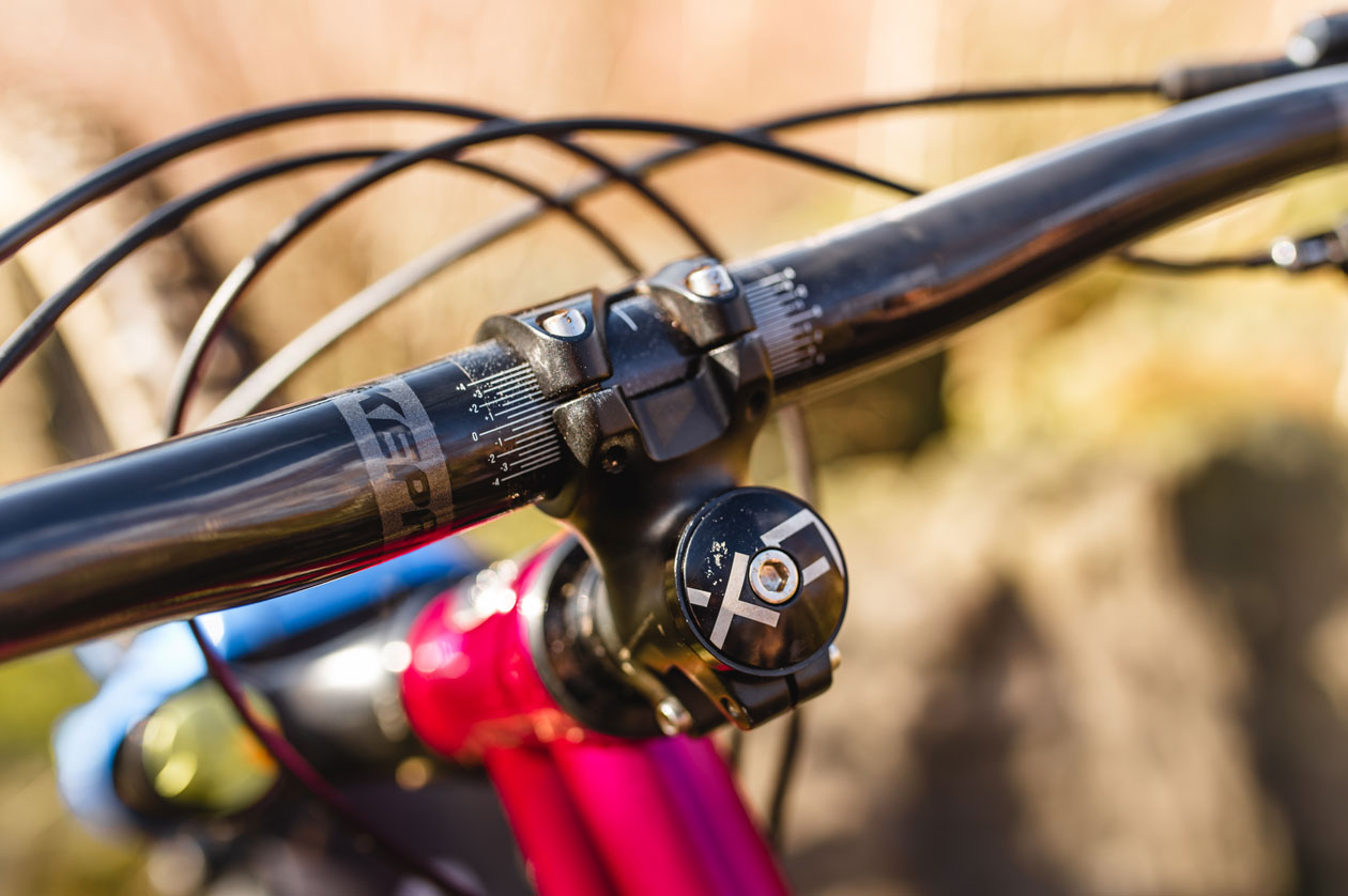 Review: Nukeproof Horizon V2 Carbon Handlebar