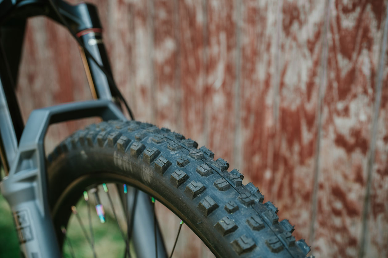 Review: Bontrager SE5 and SE6 Tire Combo | The Loam Wolf