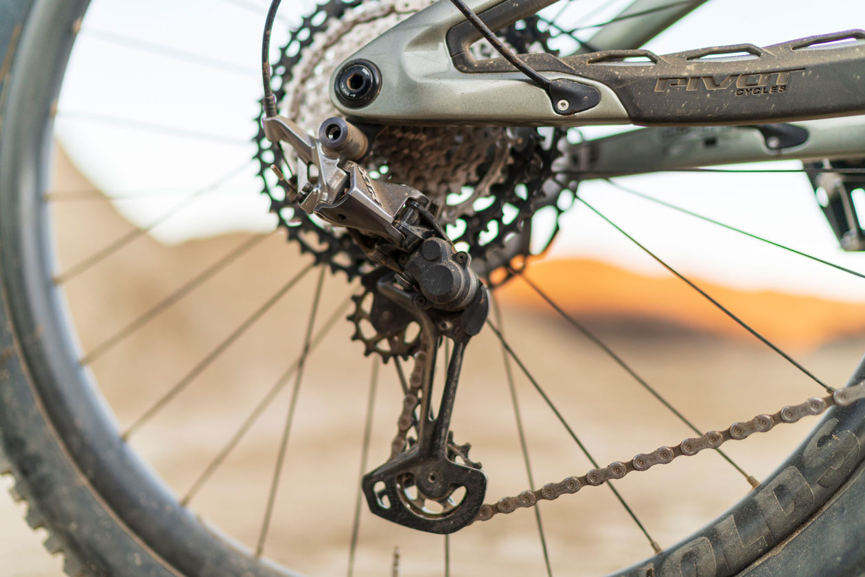 2021-Pivot-Firebird_26 2022 Pivot Firebird Drivetrain