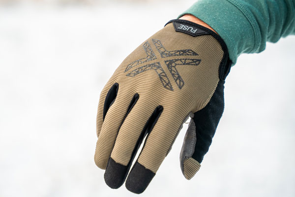 Fuse Protection Stealth Glove Reviewed | Feel good, Ride safe