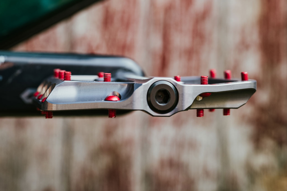 Our New Favorite Flat Pedal? Yoshimura Chilao Pedal Reviewed