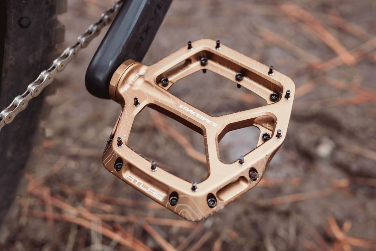 race face atlas pedal pins