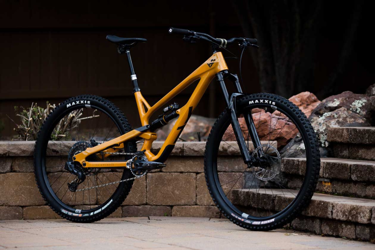 YT Jeffsy Uncaged 8 First Ride Review The Loam Wolf