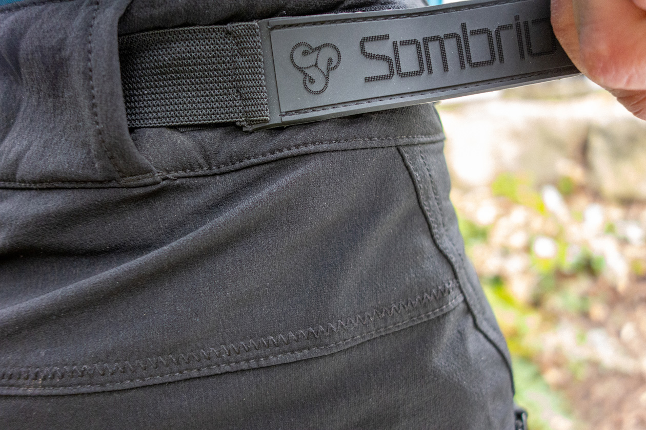 Sombrio Chaos 2 Jersey and Pinner Short Review
