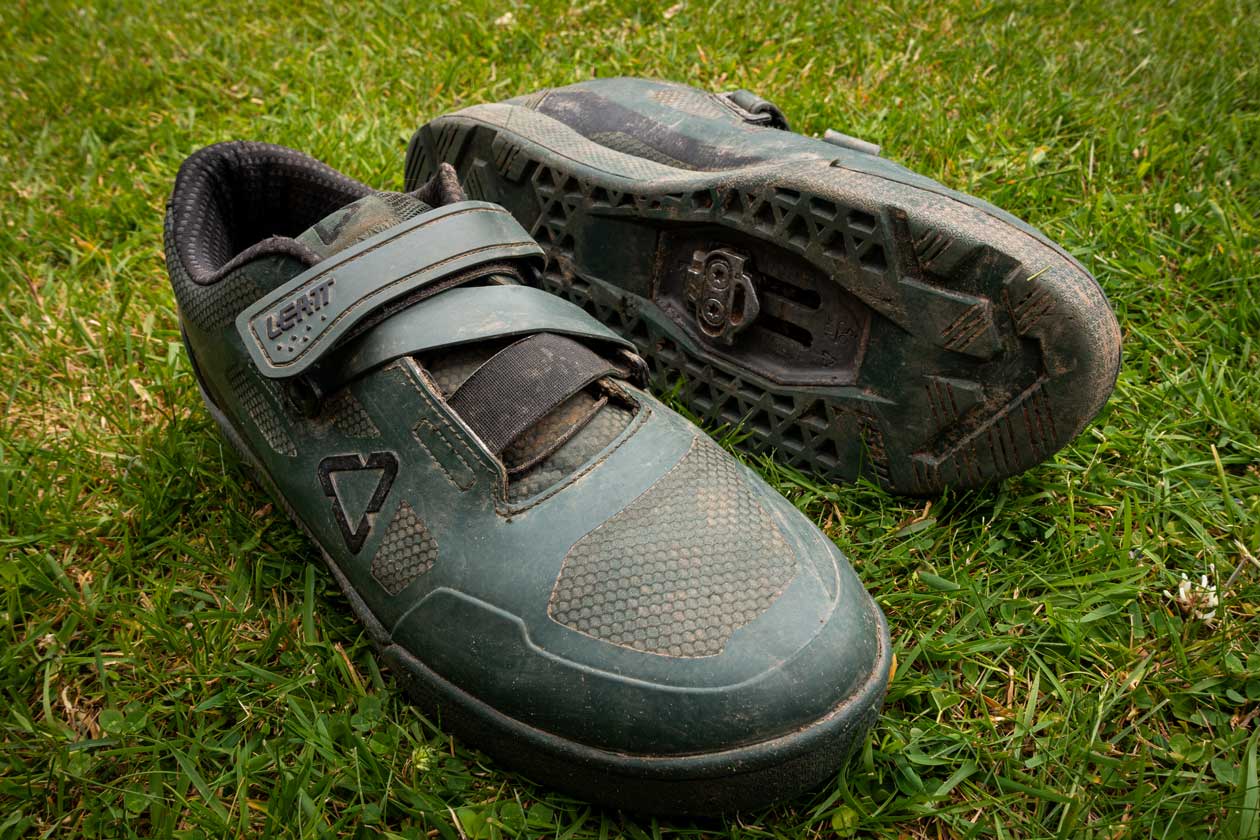 Leatt 5.0 Clipless Shoes Reviewed and Compared