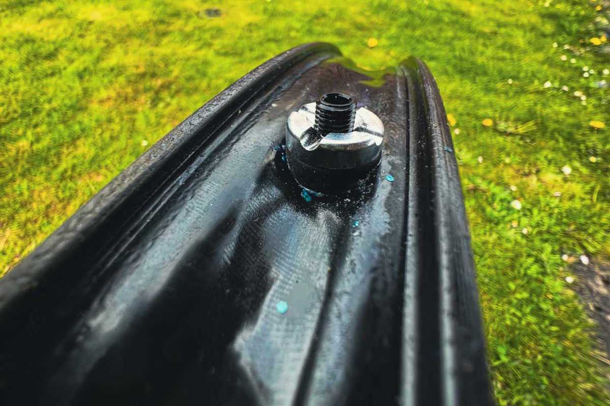 Review e*thirteen Quick Fill Plasma Valve The Loam Wolf