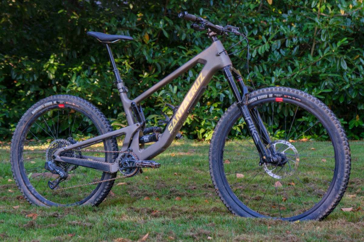 Review: Santa Cruz 5010 V5 | The Loam Wolf