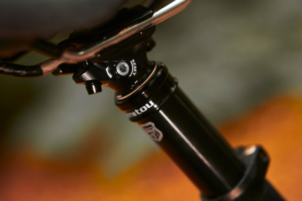 Review: Manitou Jack Dropper Post | The Loam Wolf