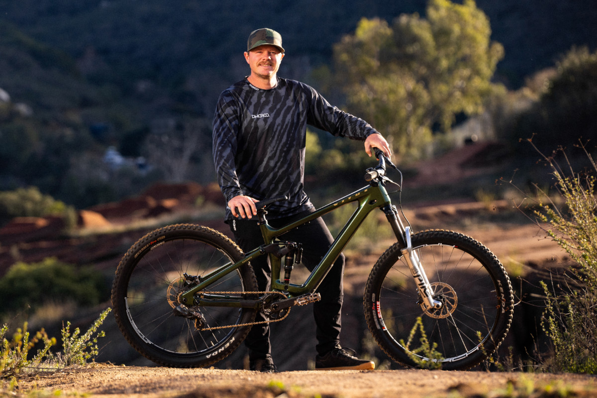 Kyle Strait Joins Vitus and the Real Riders Team