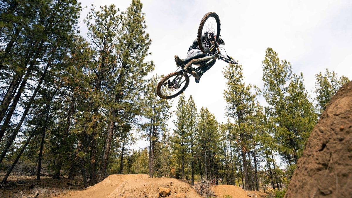 First Ride and Release: The New Yeti SB135