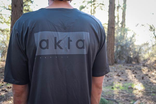 Review: <br>Akta Trail Pant + Shirt