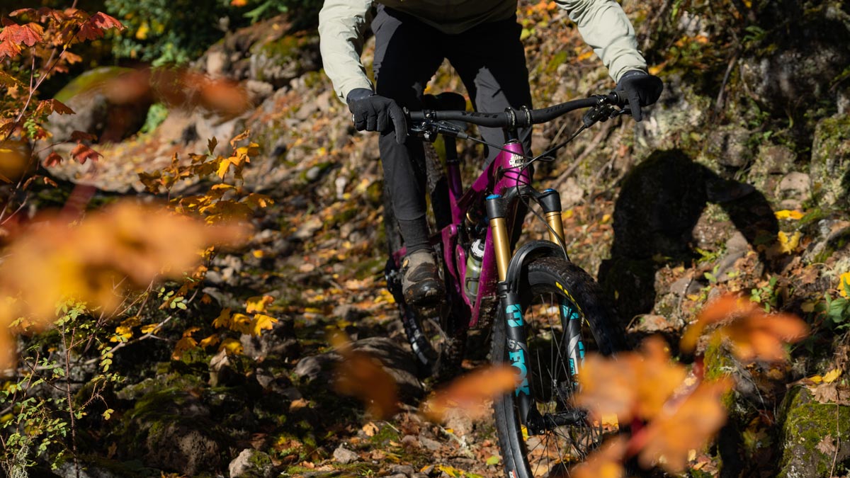 Yeti SB140 Lunch Ride Action