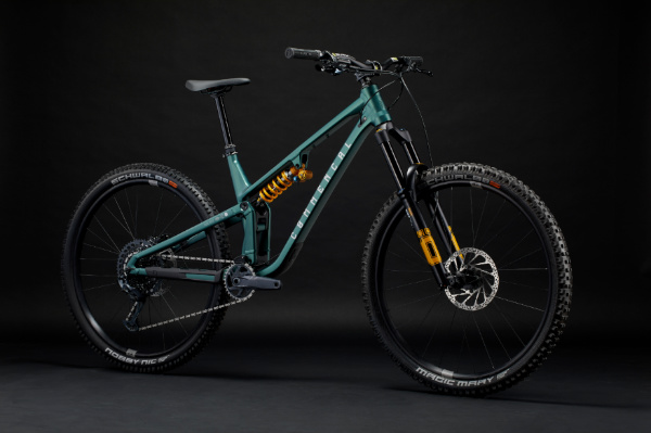 Commencal Releases The Meta V5 | New Era