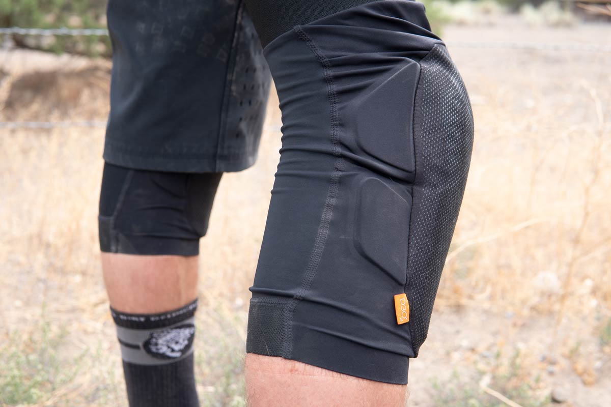 Review: Fox Racing Launch Elite Knee Pads | The Loam Wolf