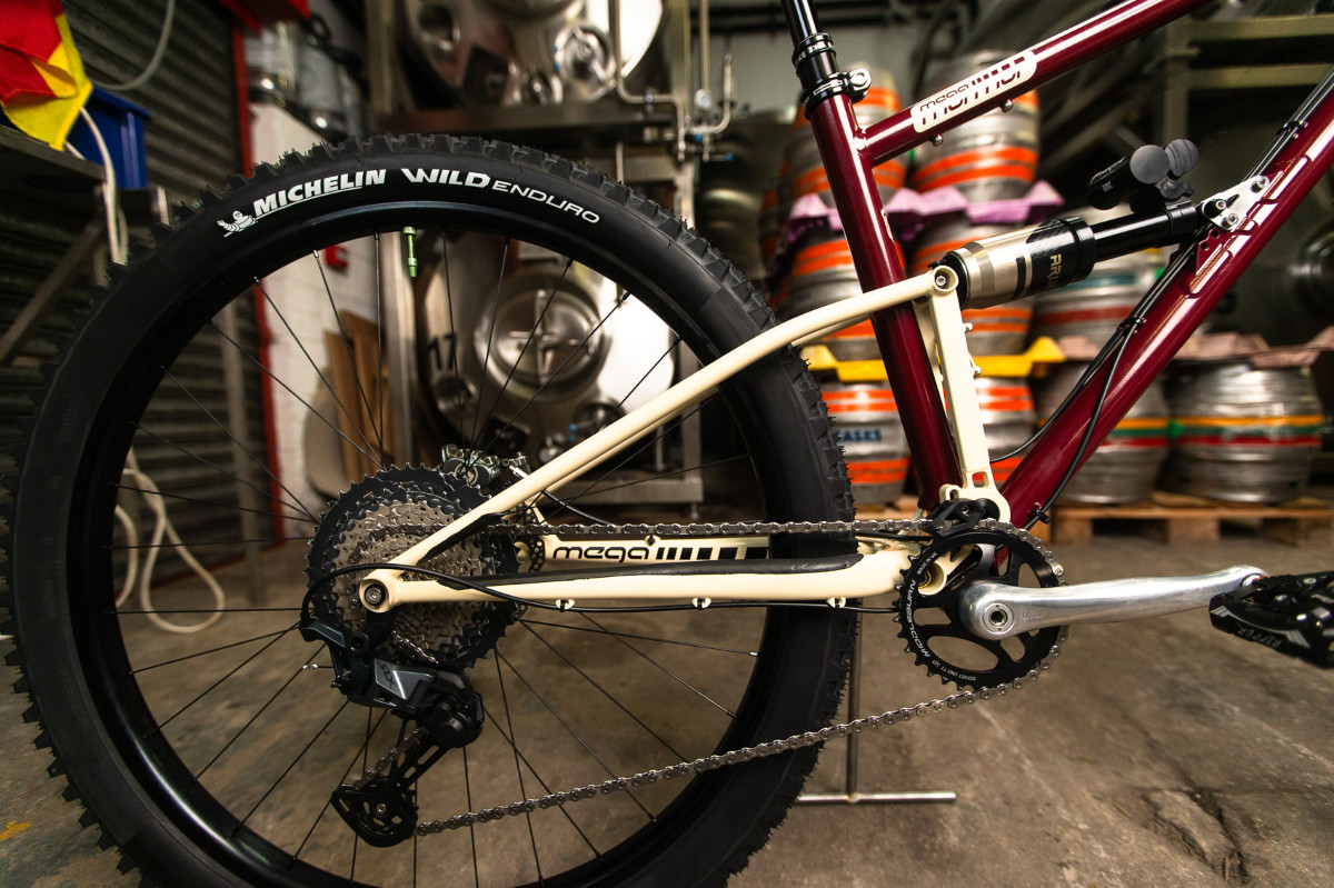 Starling MegaMurmur chainstay