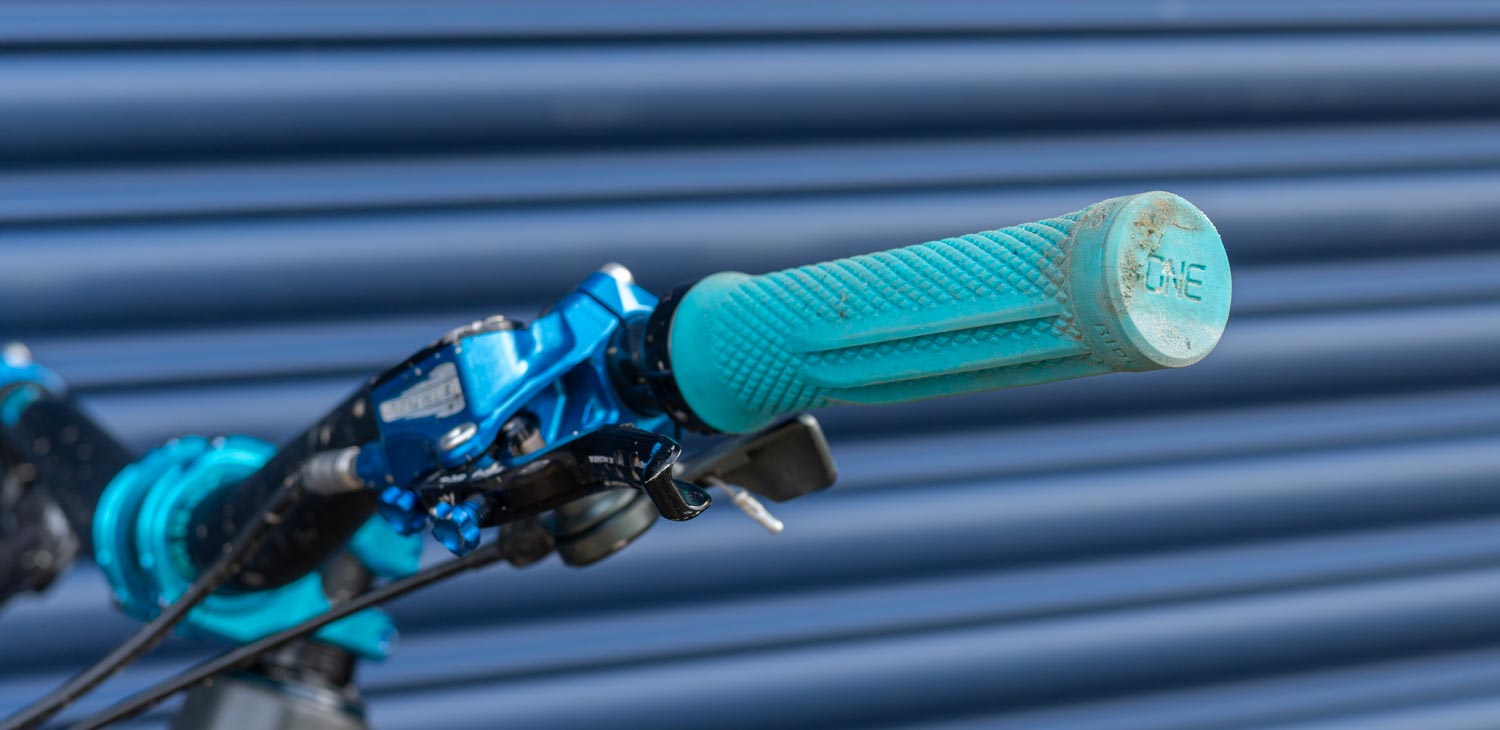One-Up-Grips5 OneUp Grip Review