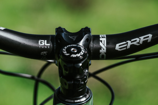 Release And First Ride: <br>Race Face Era And Turbine Handlebars