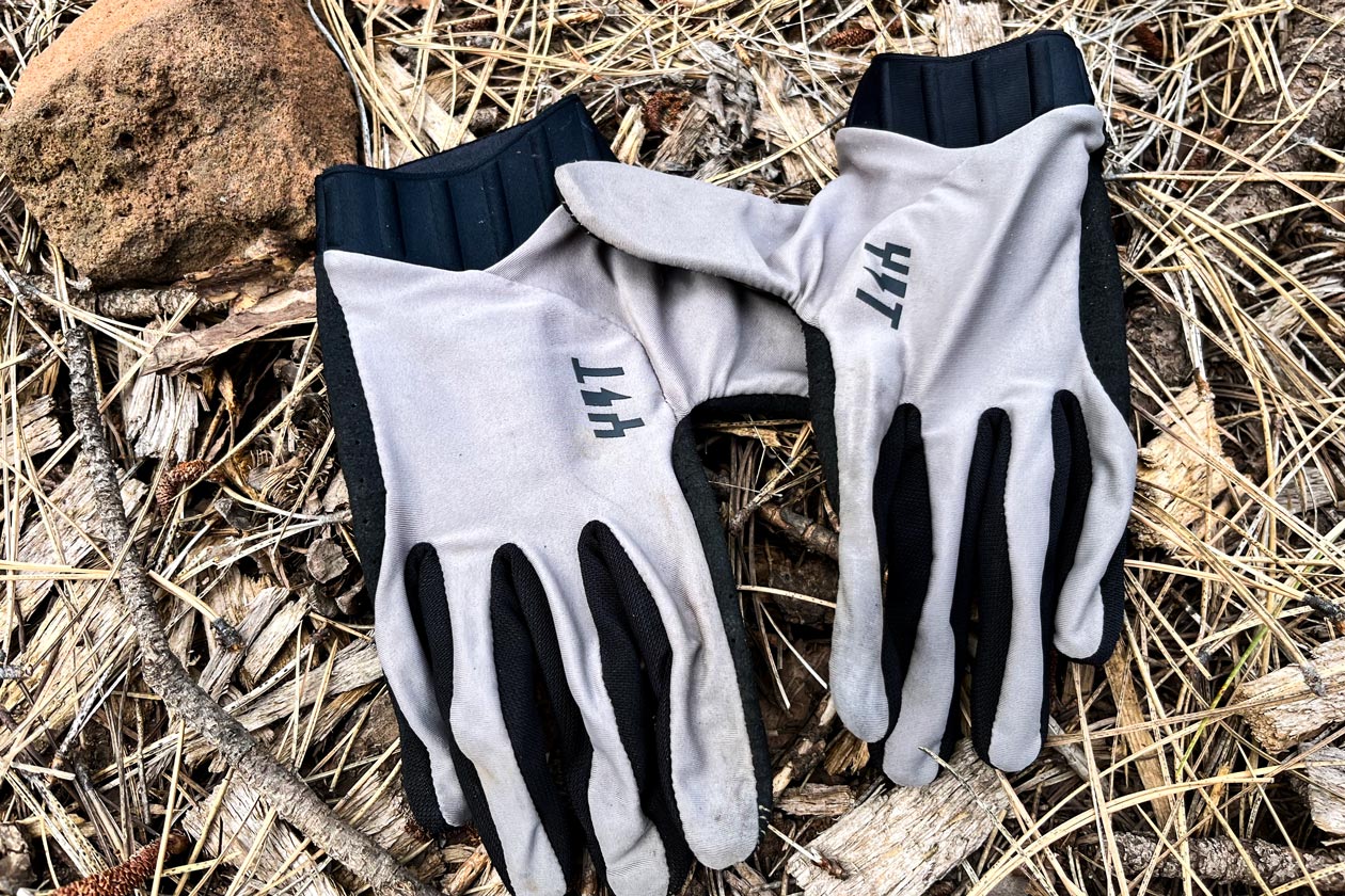 IMG_9358 YT Industries Trail Glove Review