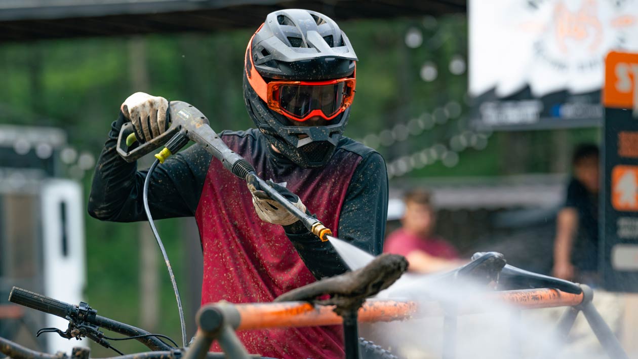 TLW_Ebike24-02160 Fox Rampage Full-Face Helmet Review