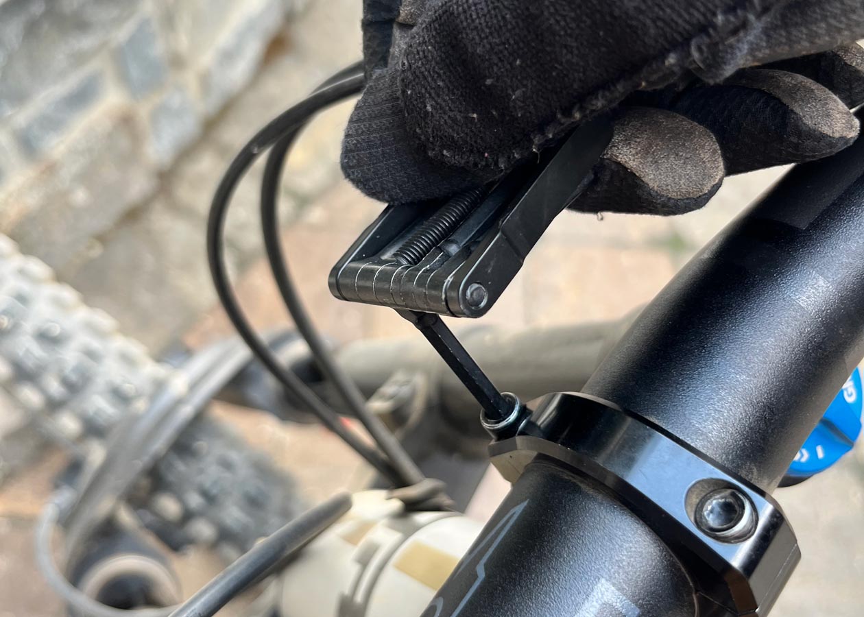 fix-mfg-wheelie-wrench-pro-3 Fix MFG Wheelie Wrench Pro Multitool Review
