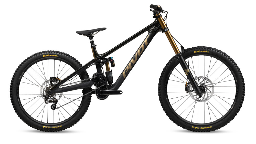 The New Pivot Phoenix Downhill Bike