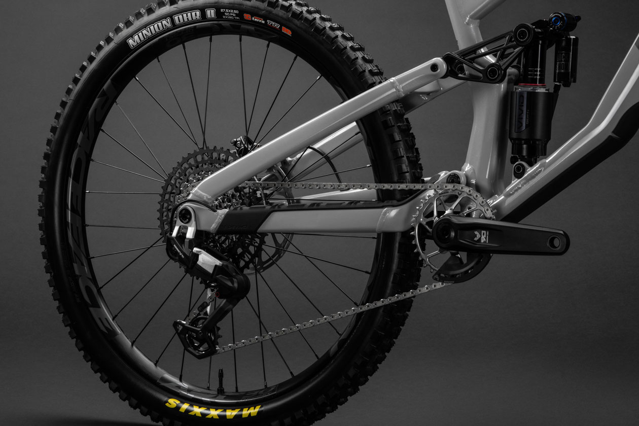 TroyEagle90LTD-Drivetrain Introducing the Devinci Troy Eagle 90 LTD