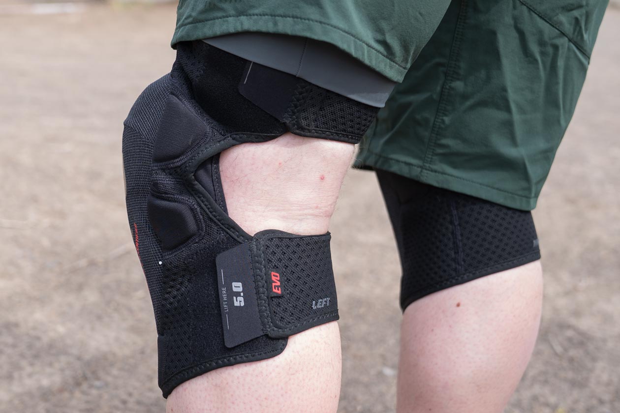 TLW05426 Leatt 3DF 5.0 Evo FastFit Knee Pad Review