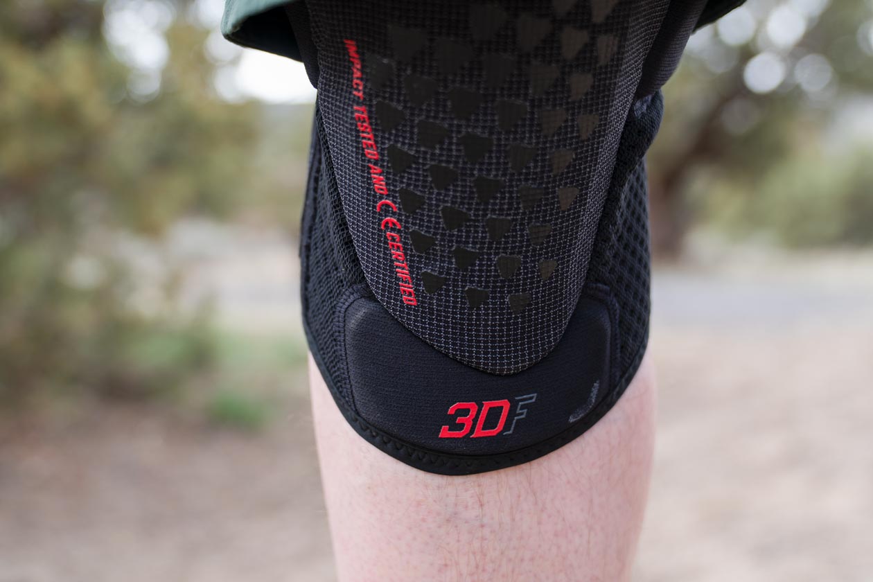 TLW05429 Leatt 3DF 5.0 Evo FastFit Knee Pad Review