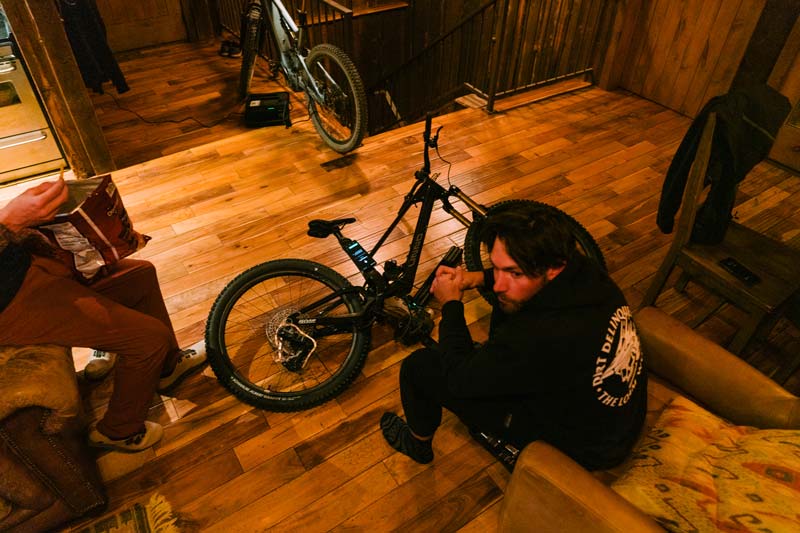 TLW_EMTB_25-3273 Unno Mith Review - 2025 eMTB Shootout
