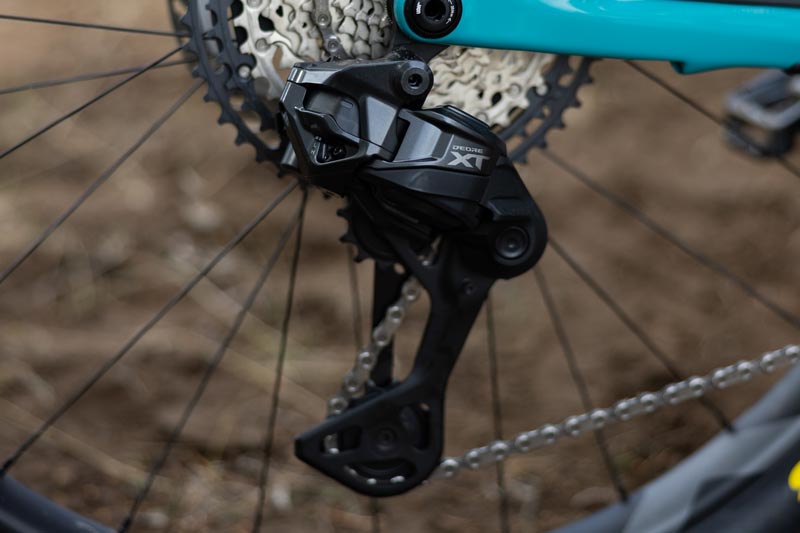 Shimano Launches New Deore XT M8200 Di2 Groupset
